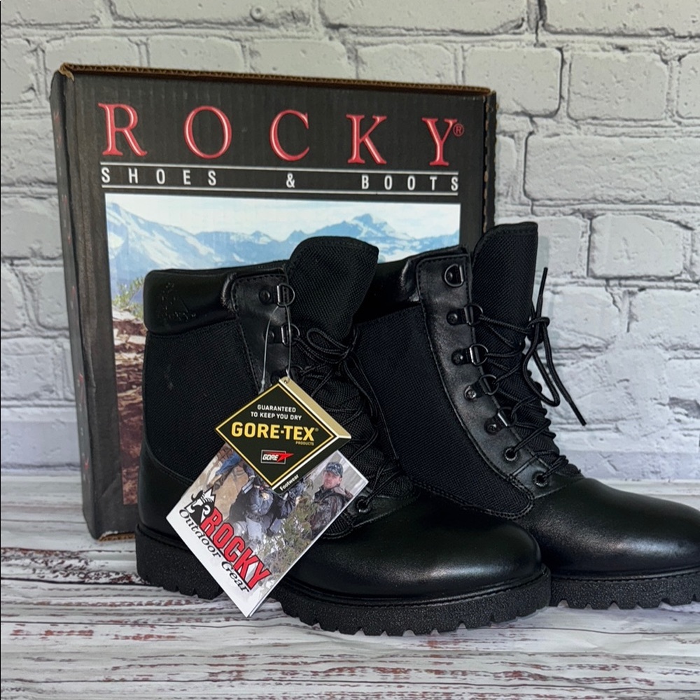 NWT- Rocky Women's    Eliminator 2 Boots
